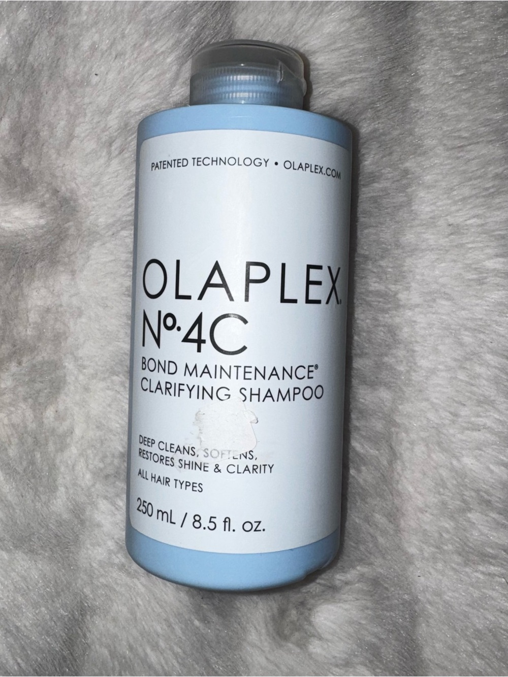 OLAPLEX No.4C Clarifying Shampoo - MSRP $34- NEW- 8.5 fl oz